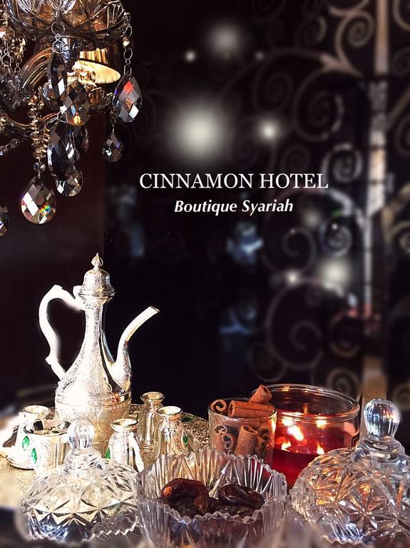 Cinnamon Hotel Boutique Syariah Tutugan Екстериор снимка