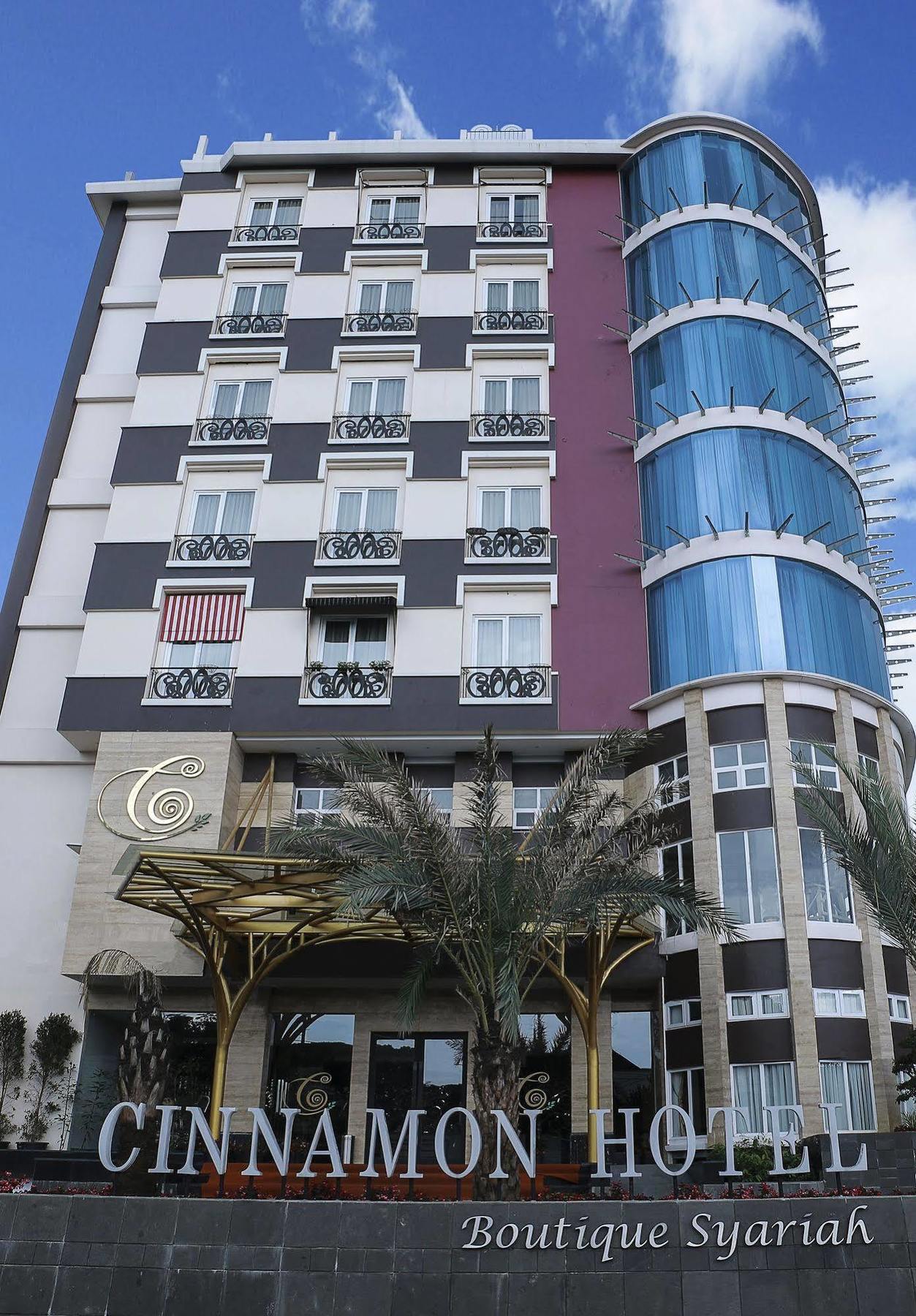 Cinnamon Hotel Boutique Syariah Tutugan Екстериор снимка