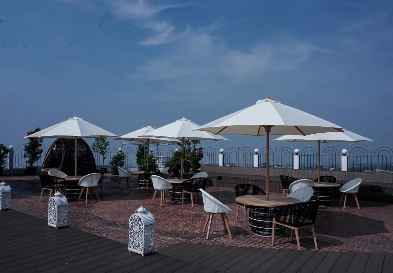 Cinnamon Hotel Boutique Syariah Tutugan Екстериор снимка